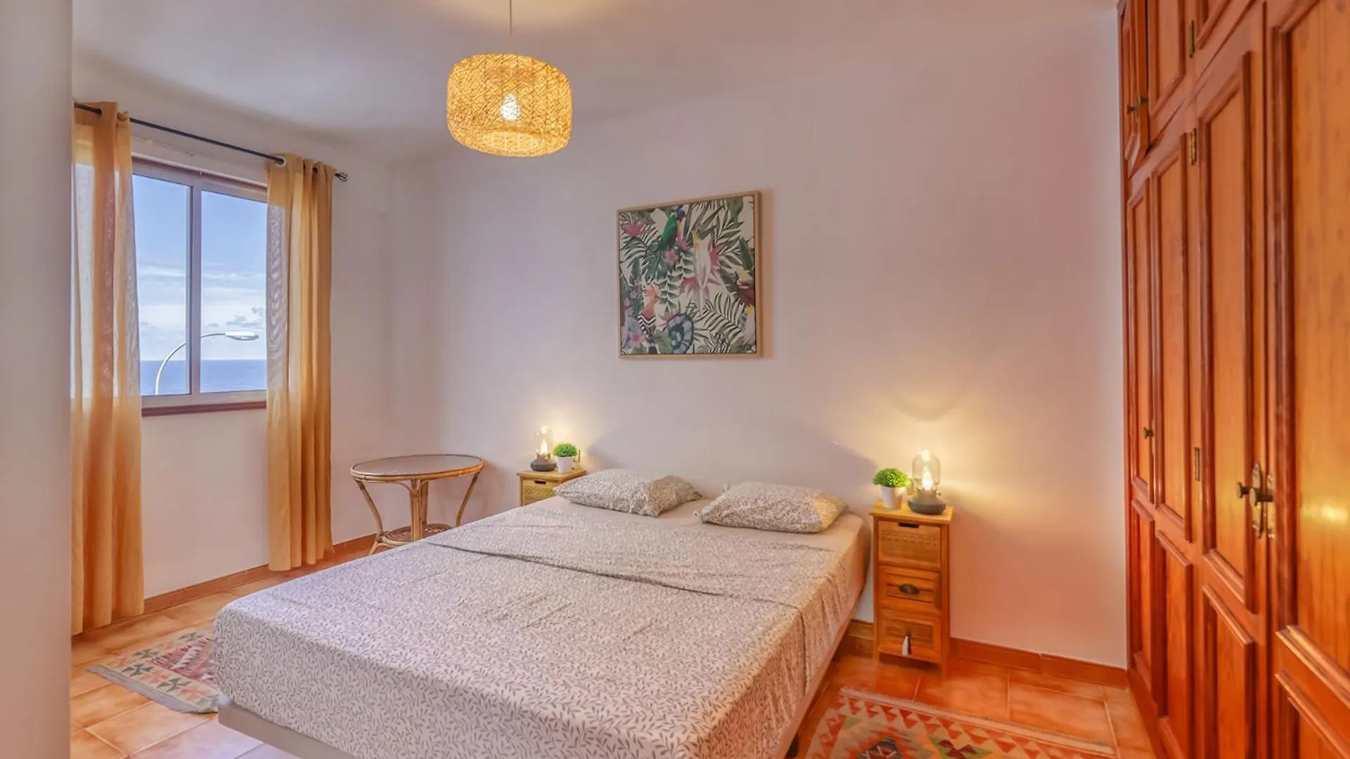 Bright Apartment With Ocean View & 50 M From The Beach Icod De Los Vinos