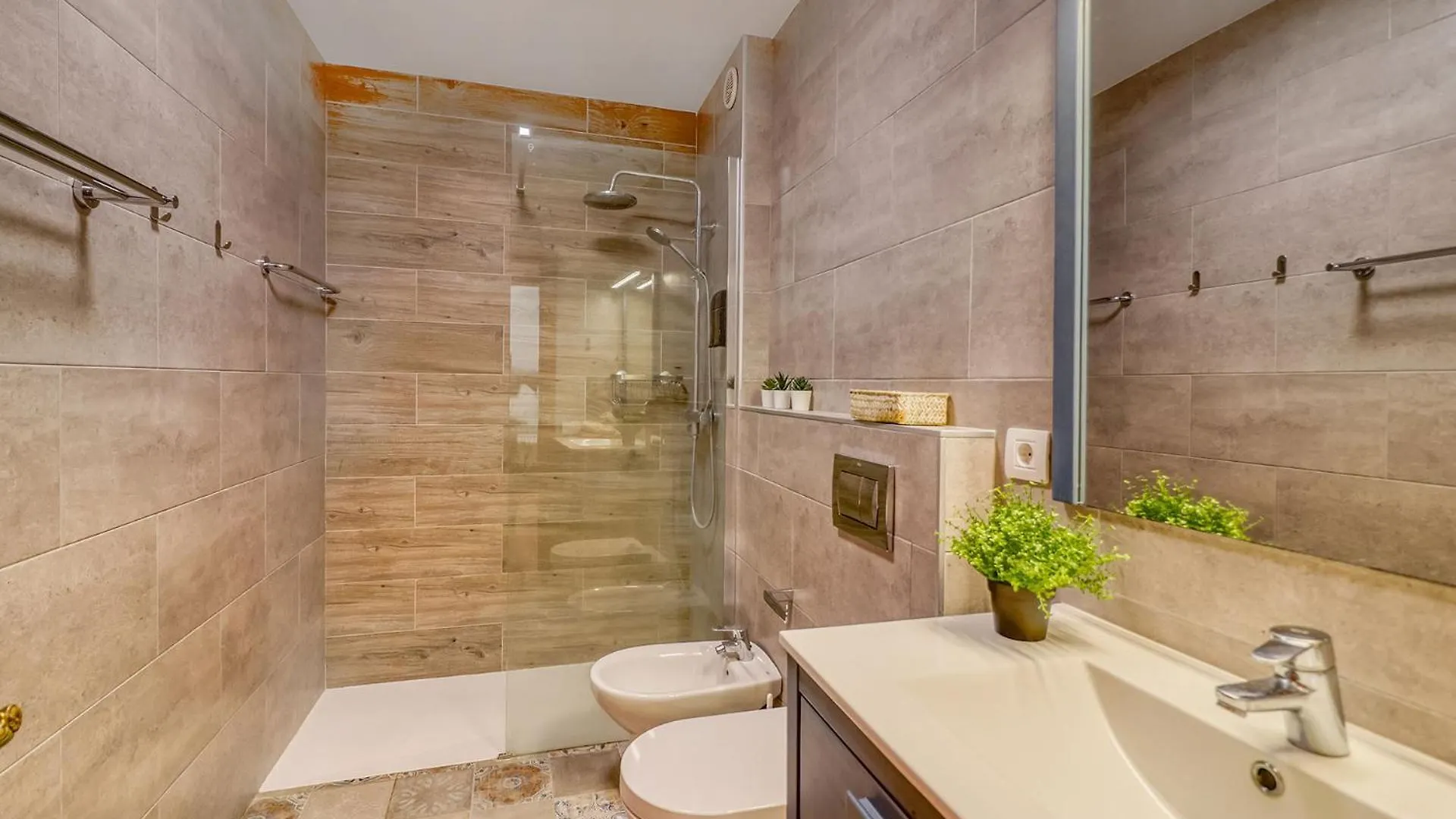Bright Apartment With Ocean View & 50 M From The Beach Icod De Los Vinos