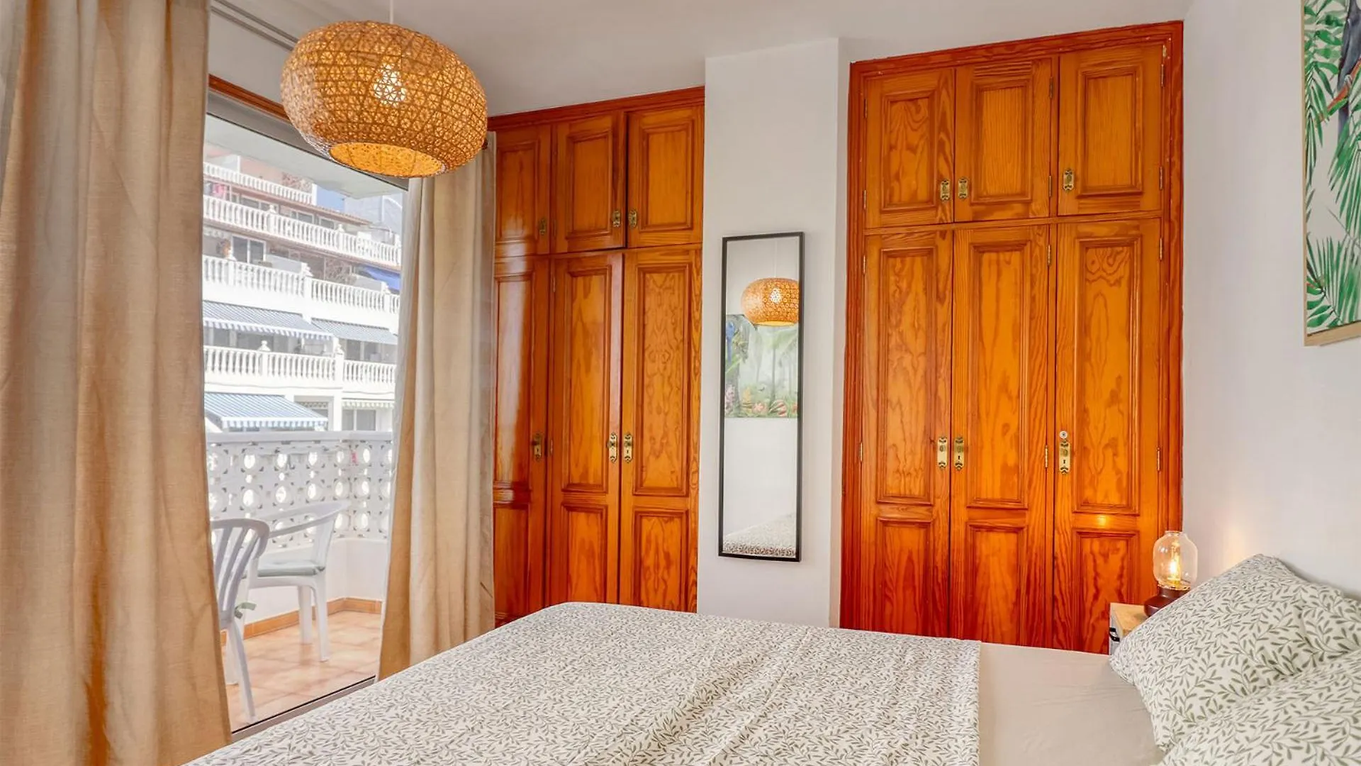 Bright Apartment With Ocean View & 50 M From The Beach Icod De Los Vinos 0*,  Spanien